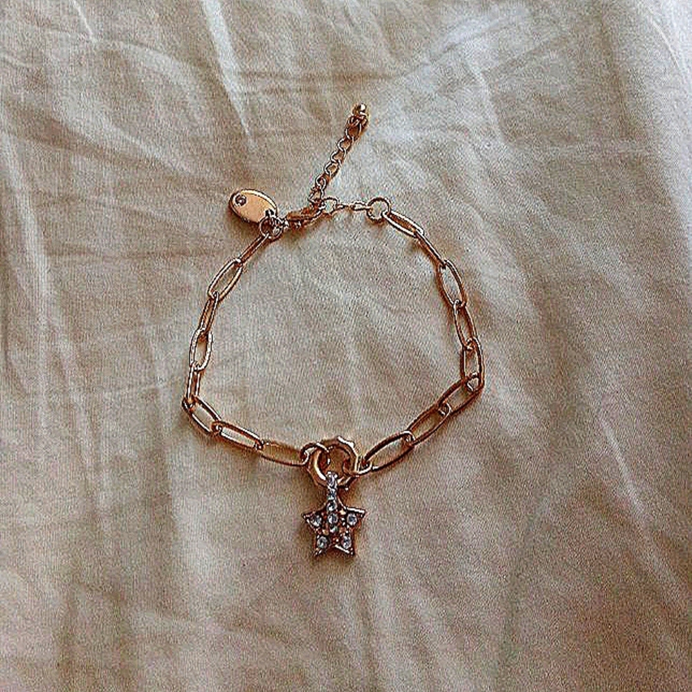 AÈROPOSTALE Gold Star Chunky Link Bracelet